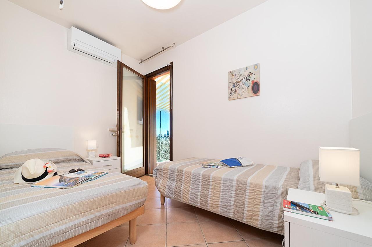 Apartment Blanco - Regarda Travel Lazise Dış mekan fotoğraf